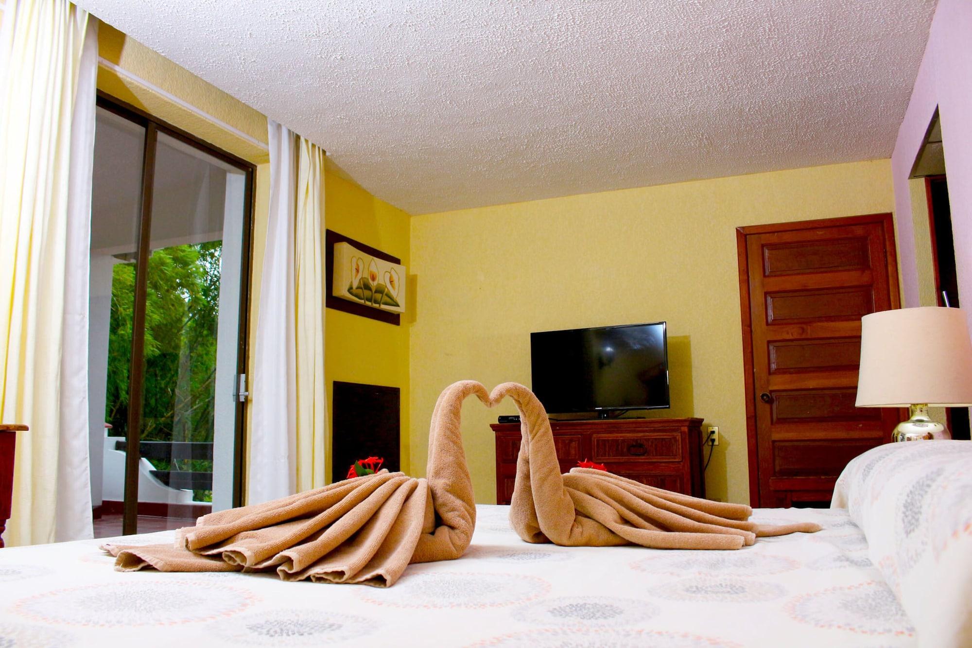 Hotel Spa Taninul Los Puentes Buitenkant foto