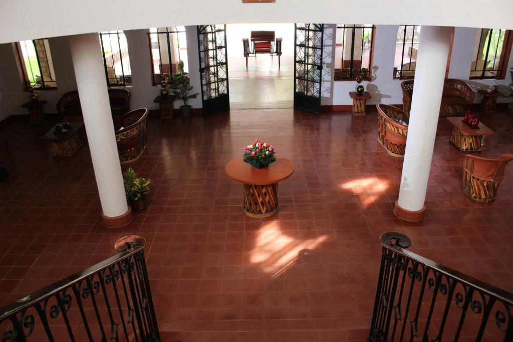Hotel Spa Taninul Los Puentes Buitenkant foto