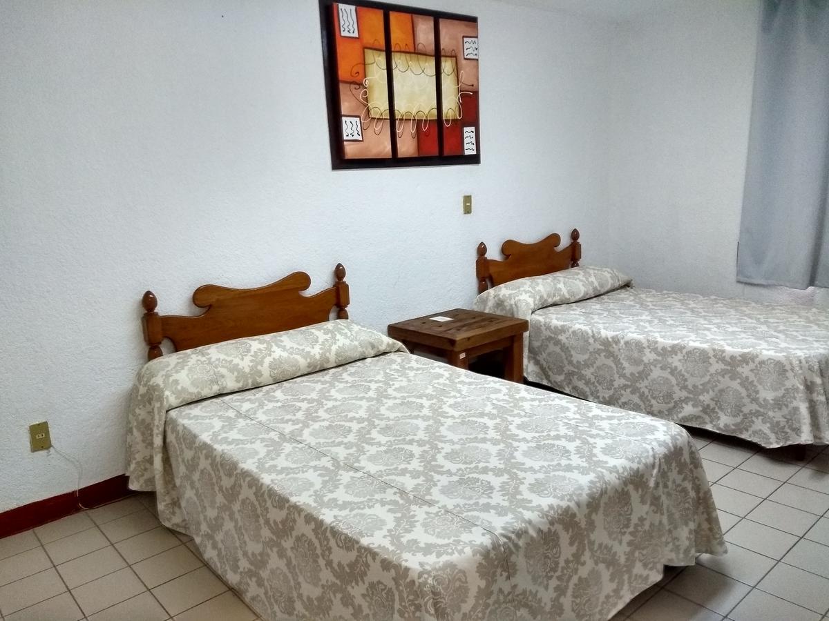 Hotel Spa Taninul Los Puentes Buitenkant foto