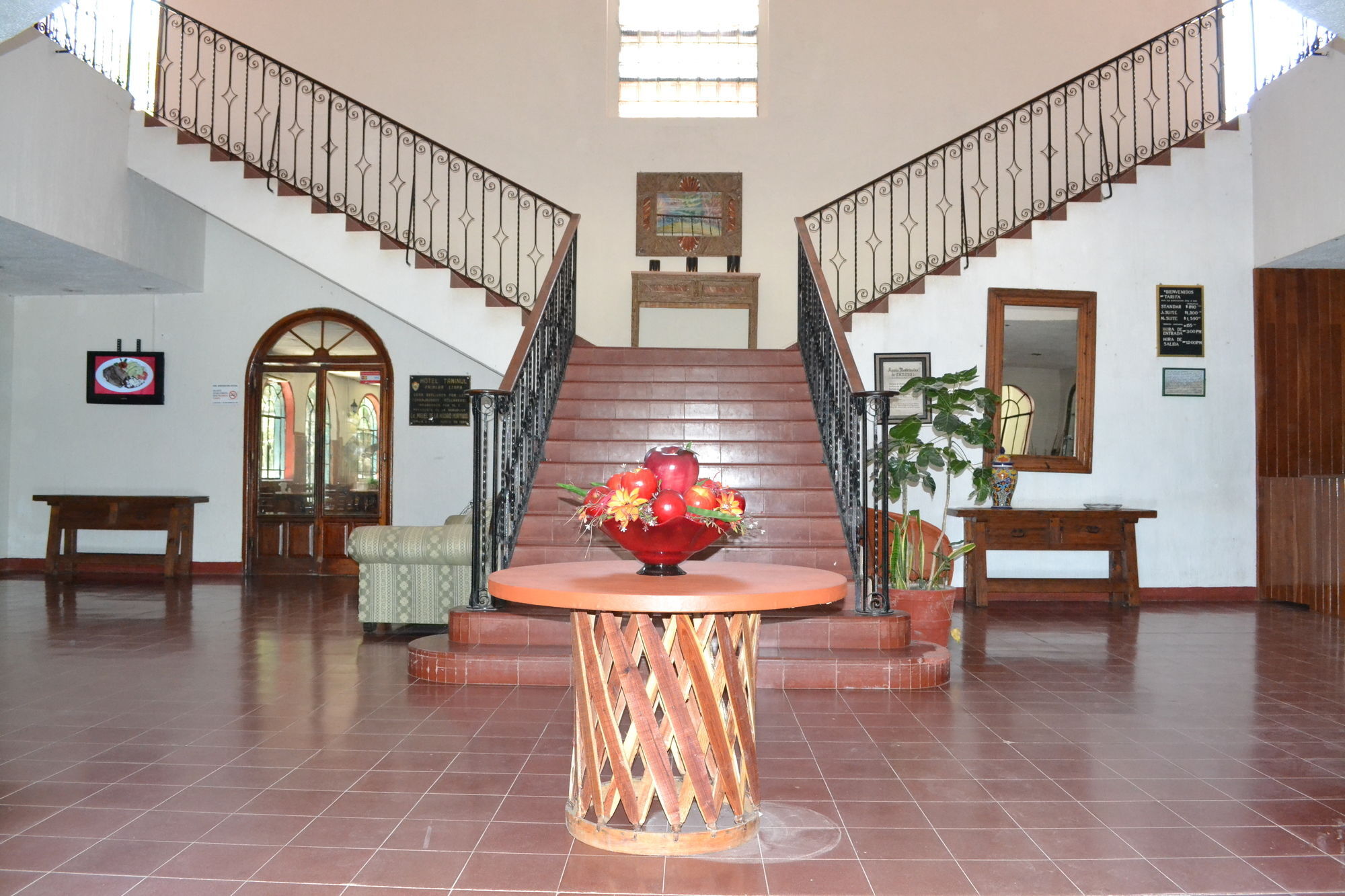 Hotel Spa Taninul Los Puentes Buitenkant foto