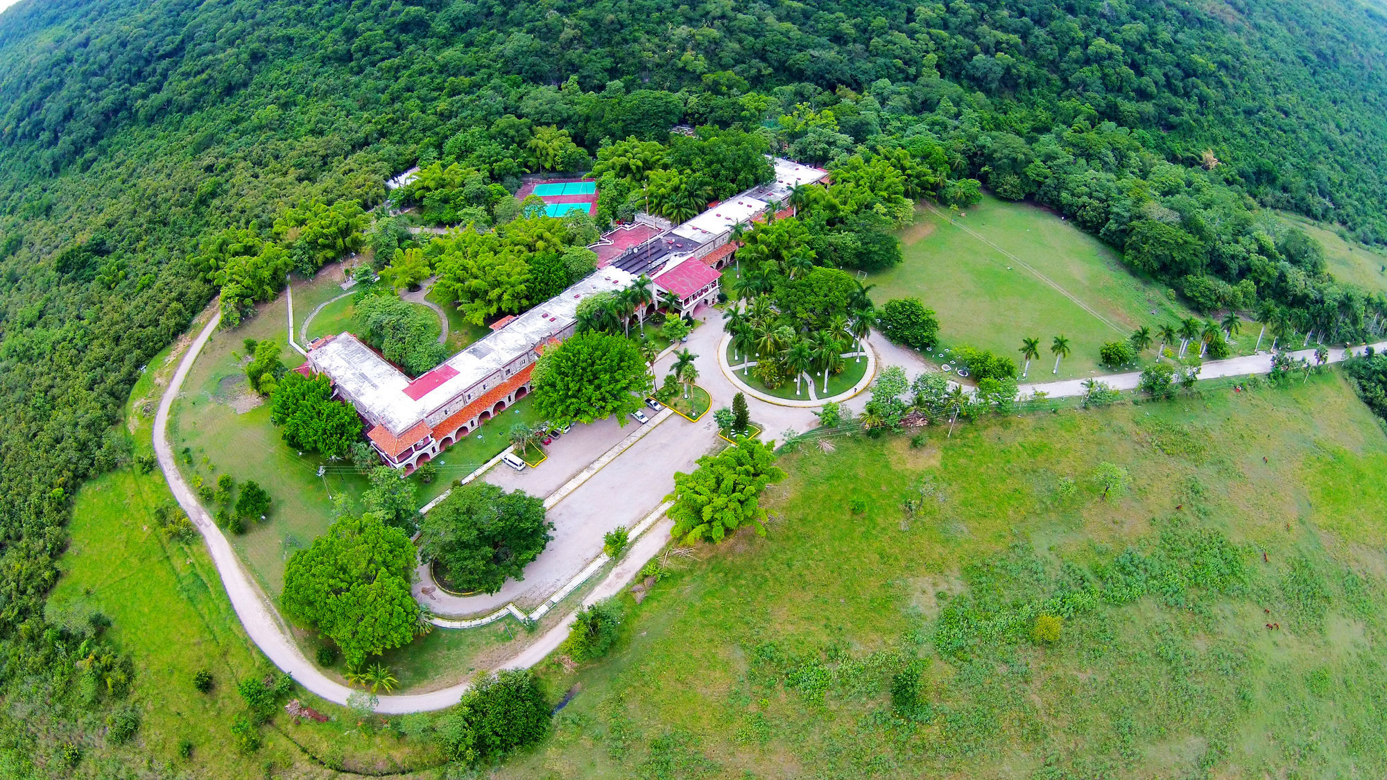 Hotel Spa Taninul Los Puentes Buitenkant foto