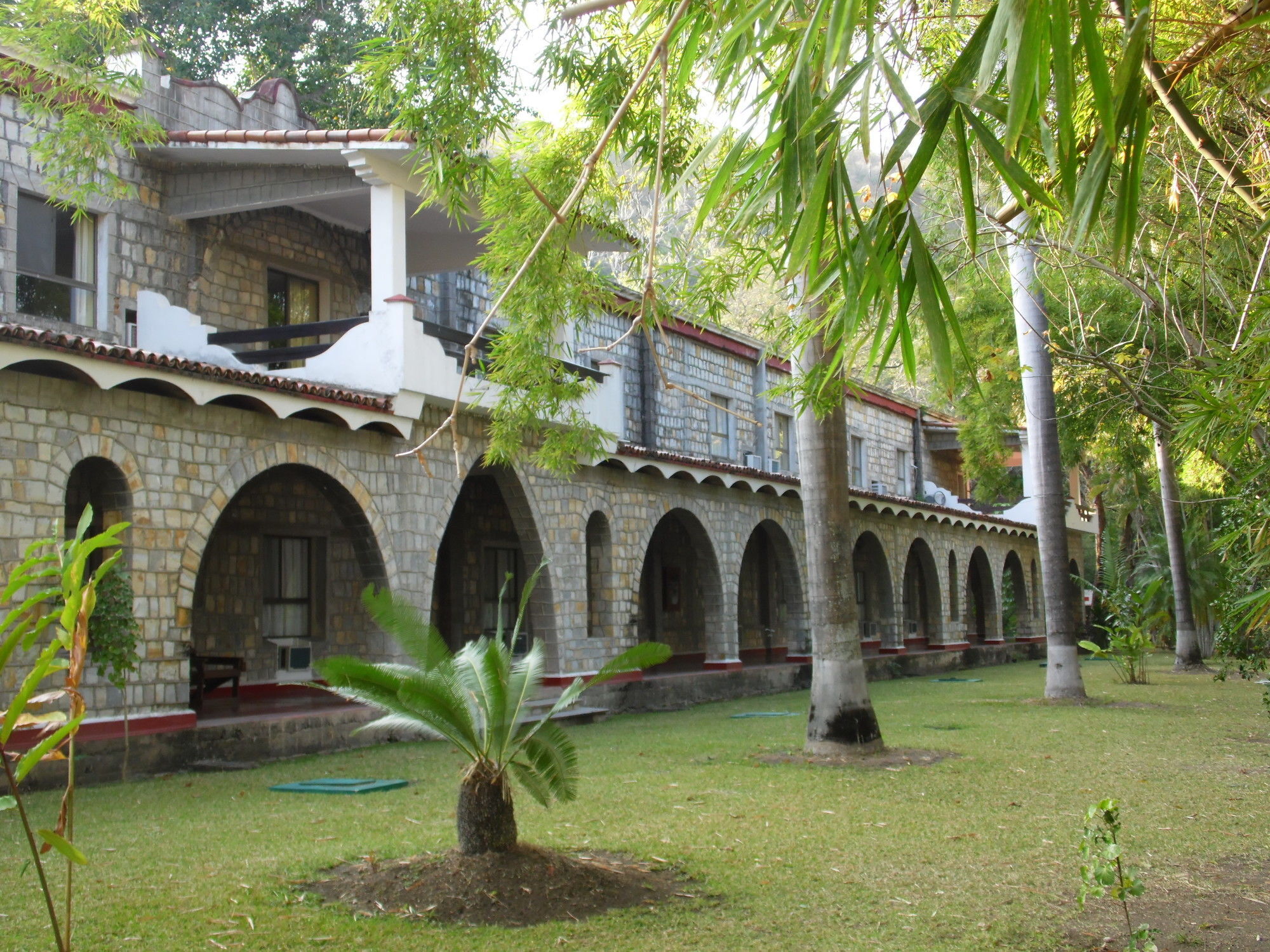 Hotel Spa Taninul Los Puentes Buitenkant foto